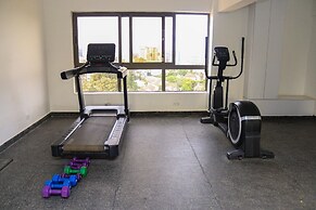 Luxury 4 Bedroom with a Rooftop Pool