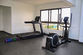 Luxury 4 Bedroom with a Rooftop Pool