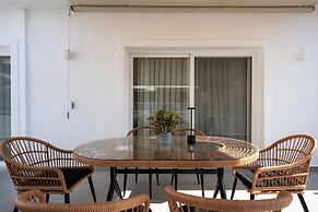 Seven Hills, Boutique Apartments