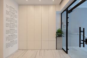 Seven Hills, Boutique Apartments