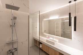 Seven Hills, Boutique Apartments