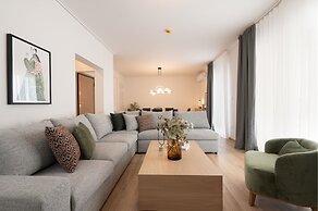 Seven Hills, Boutique Apartments