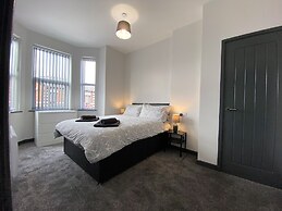 StayCrewe Apartments