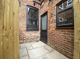 StayCrewe Apartments