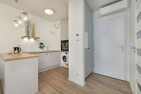 Krakow Podgorze by Renters