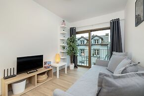 Krakow Podgorze by Renters