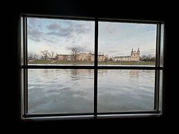 The Boat - Hostel&Chill