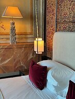 Palazzo Durazzo Suites