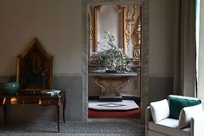 Palazzo Durazzo Suites