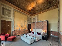 Palazzo Durazzo Suites
