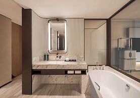 Hilton Saigon