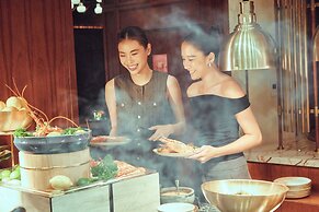 Hilton Saigon