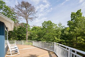 Heated Pool Hot tub Beachwood Cove by Rovetravel