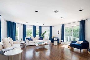 Heated Pool Hot tub Beachwood Cove by Rovetravel