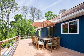 Heated Pool Hot tub Beachwood Cove by Rovetravel