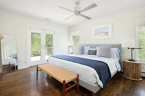 Heated Pool Hot tub Beachwood Cove by Rovetravel