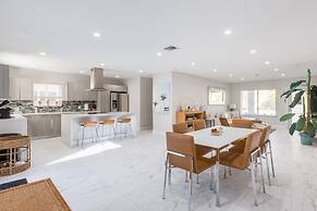 Heated Pool BBQ Olas Villa by Rovetravel