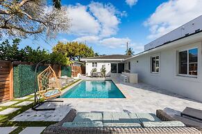 Heated Pool BBQ Olas Villa by Rovetravel