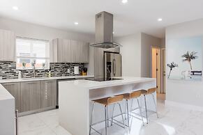 Heated Pool BBQ Olas Villa by Rovetravel