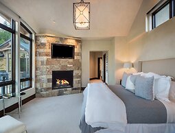 10 Acre Enclave TBD by Rovetravel