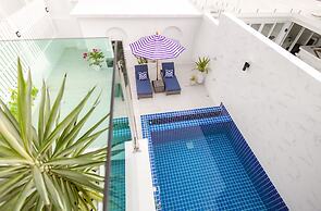 Koh Chang Luxury Pool Villas