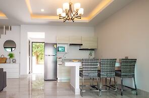 Koh Chang Luxury Pool Villas