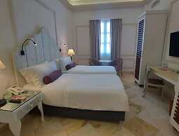 Hotel Cerca al Mar HC-F Con Desayuno