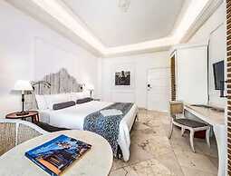 Hotel Cerca al Mar HC-F Con Desayuno