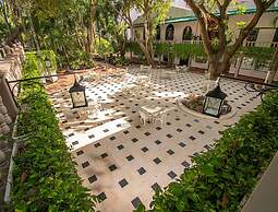 Hotel Cerca al Mar HC-F Con Desayuno