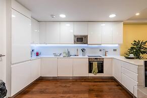 Beautiful Canal-side Flat in Hackney