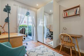 Beautiful Canal-side Flat in Hackney