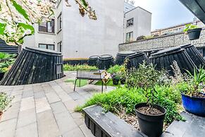 Beautiful Canal-side Flat in Hackney