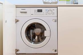 Beautiful Canal-side Flat in Hackney