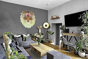 Beautiful Abode In the South West