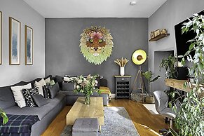 Beautiful Abode In the South West