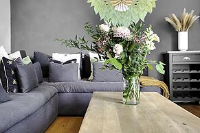 Beautiful Abode In the South West