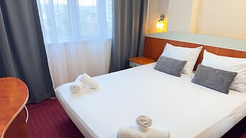 Dezudava Hotel
