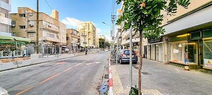 Ben Yehuda Nuage