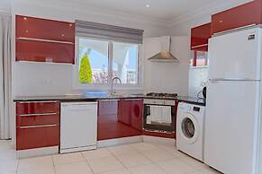 Family-friendly Apartment Just Steps Away From the Sea