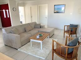 Family-friendly Apartment Just Steps Away From the Sea