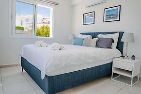 Family-friendly Apartment Just Steps Away From the Sea