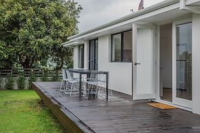 Coastal Cottage by the BnB Collection