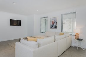 Coastal Cottage by the BnB Collection