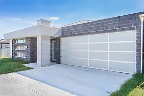 Luxe Home by the BnB Collection
