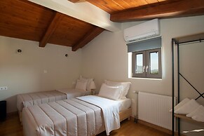 Modone Villas in Peloponnese