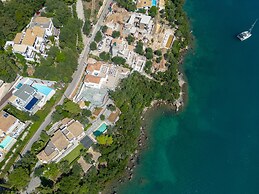 Driftwood Luxury Suite