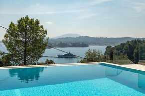 Driftwood Luxury Suite