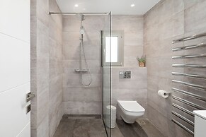 Driftwood Luxury Suite