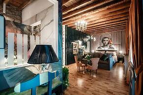 Aurum - Como Luxury Suites