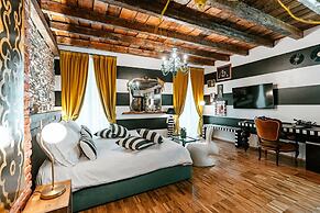 Aurum - Como Luxury Suites